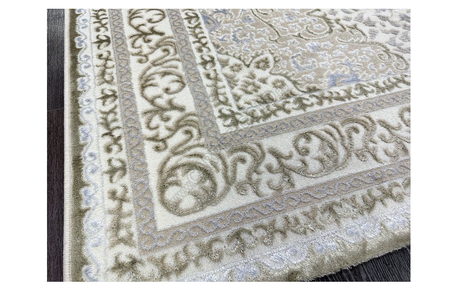 Q011A_BEIGE FDY / CREAM SHRINK Platinium vip